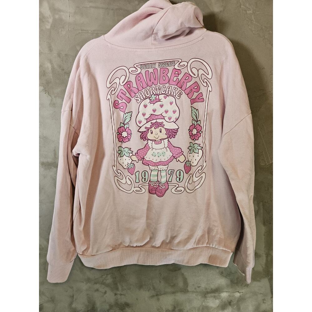 Strawberry Shortcake Women's XL Pink Pullover Hoodie Graphic - Picture 2 of 11